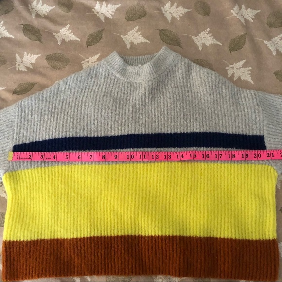 🤎 3/$25Garage Striped Color Block Cropped Knitted Sweater Size XS - Picture 10 of 12